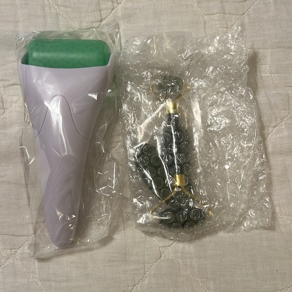 Ice Roller, Jade Roller, Gua Sha Set - Picture 2 of 12